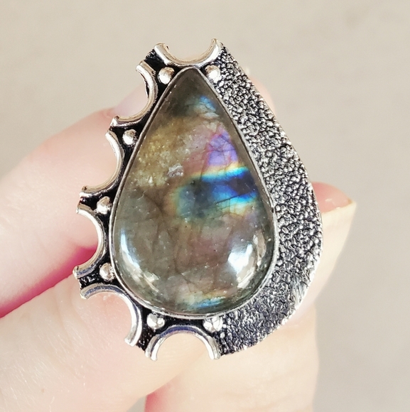 New Labradorite 6 Horned Crescent Moon 925 Silver Ring. - Picture 3 of 16